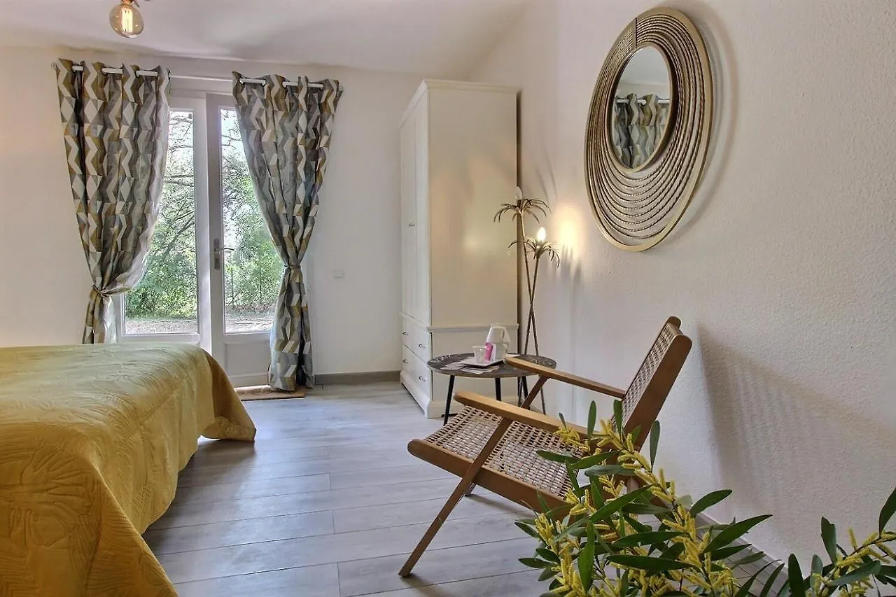 Bed & Breakfast La Maison D'En Haut En Provence La Roquebrussanne